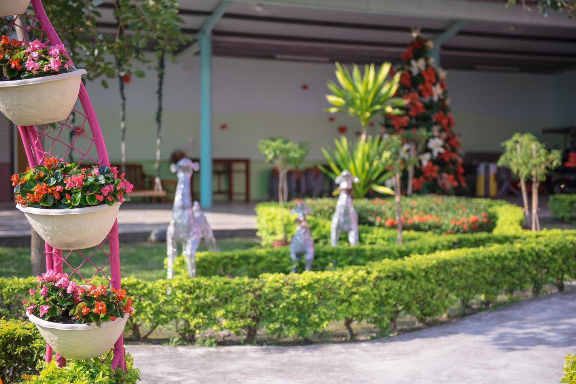Xinfu Traveler Inn Taiping  Екстериор снимка