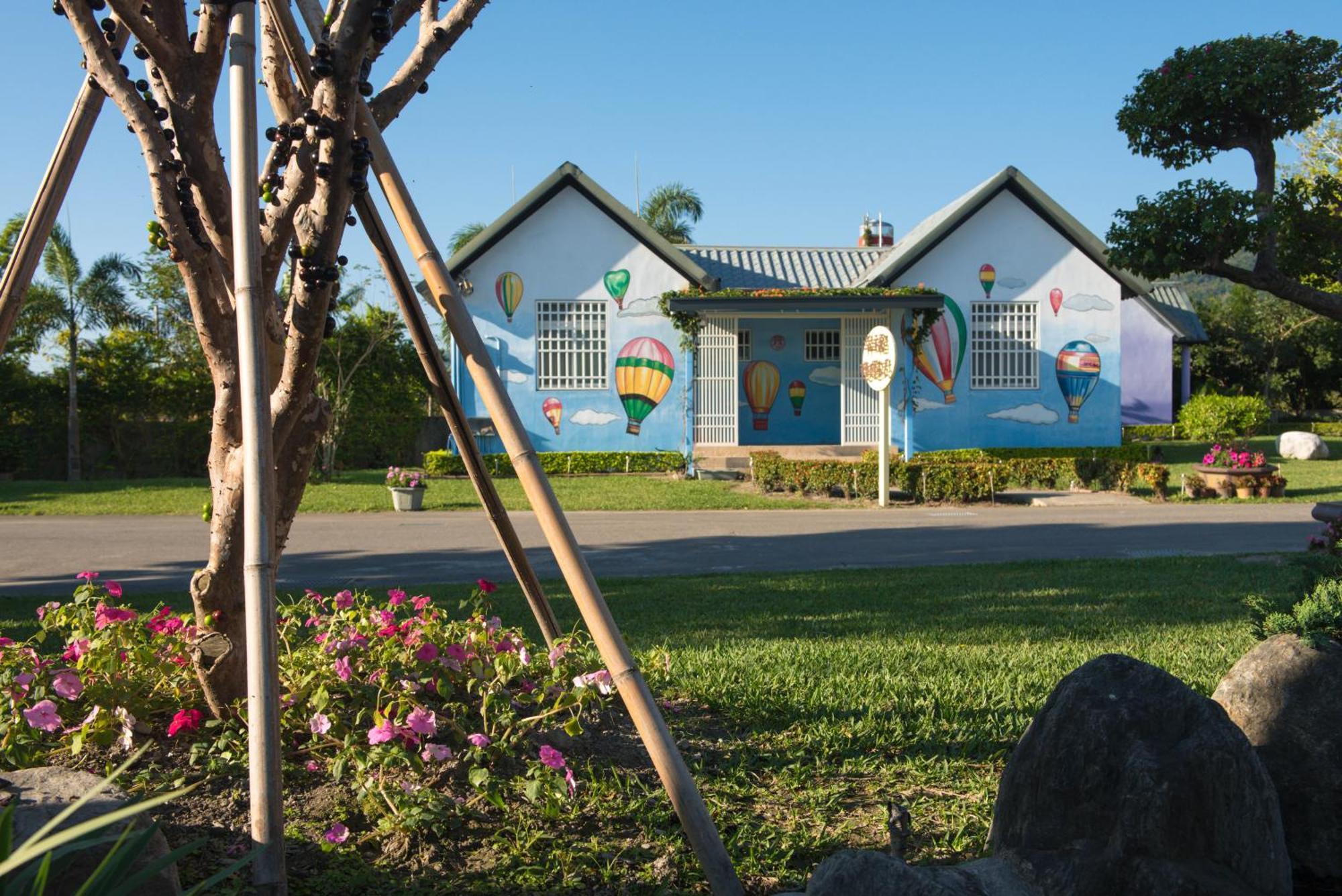 Xinfu Traveler Inn Taiping  Екстериор снимка