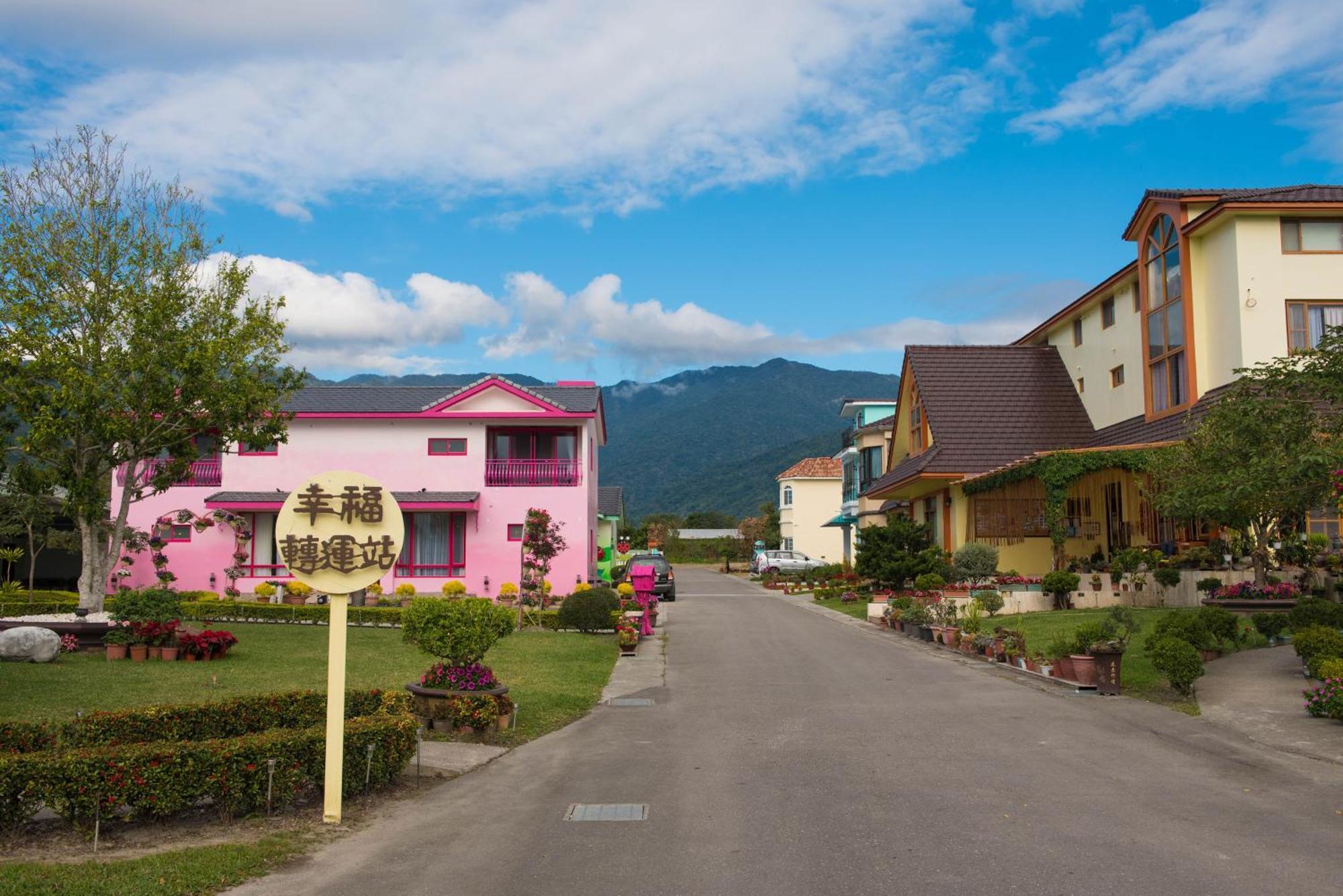 Xinfu Traveler Inn Taiping  Екстериор снимка